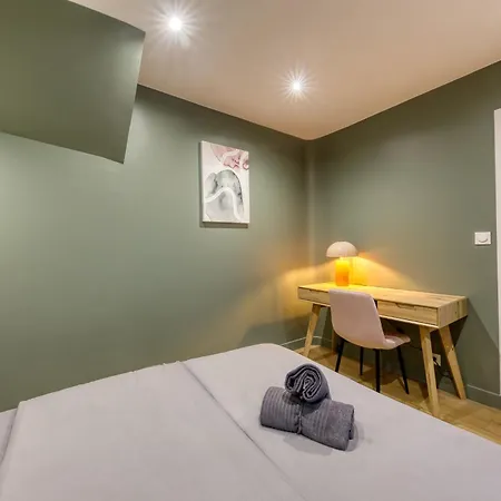 Moderne Proche Paris Apartment *