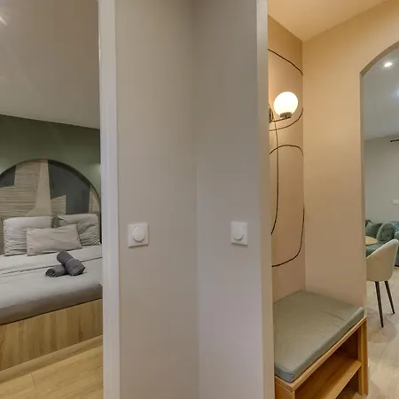 Moderne Proche Paris Apartment